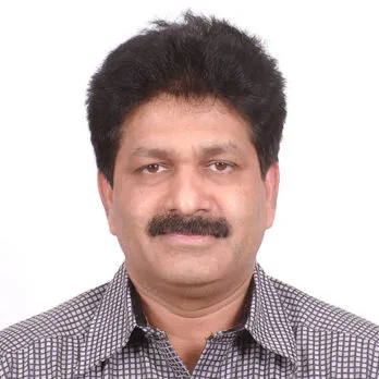 https://www.drshajimri.com/wp-content/uploads/2025/08/dr-shaji.webp